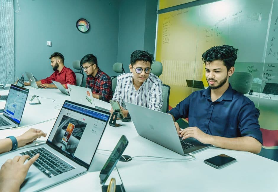 नेपालमा IT Jobs को तलब: 2025 को विस्तृत Salary Guide – तपाईंको आम्दानी कति बढ्ला?